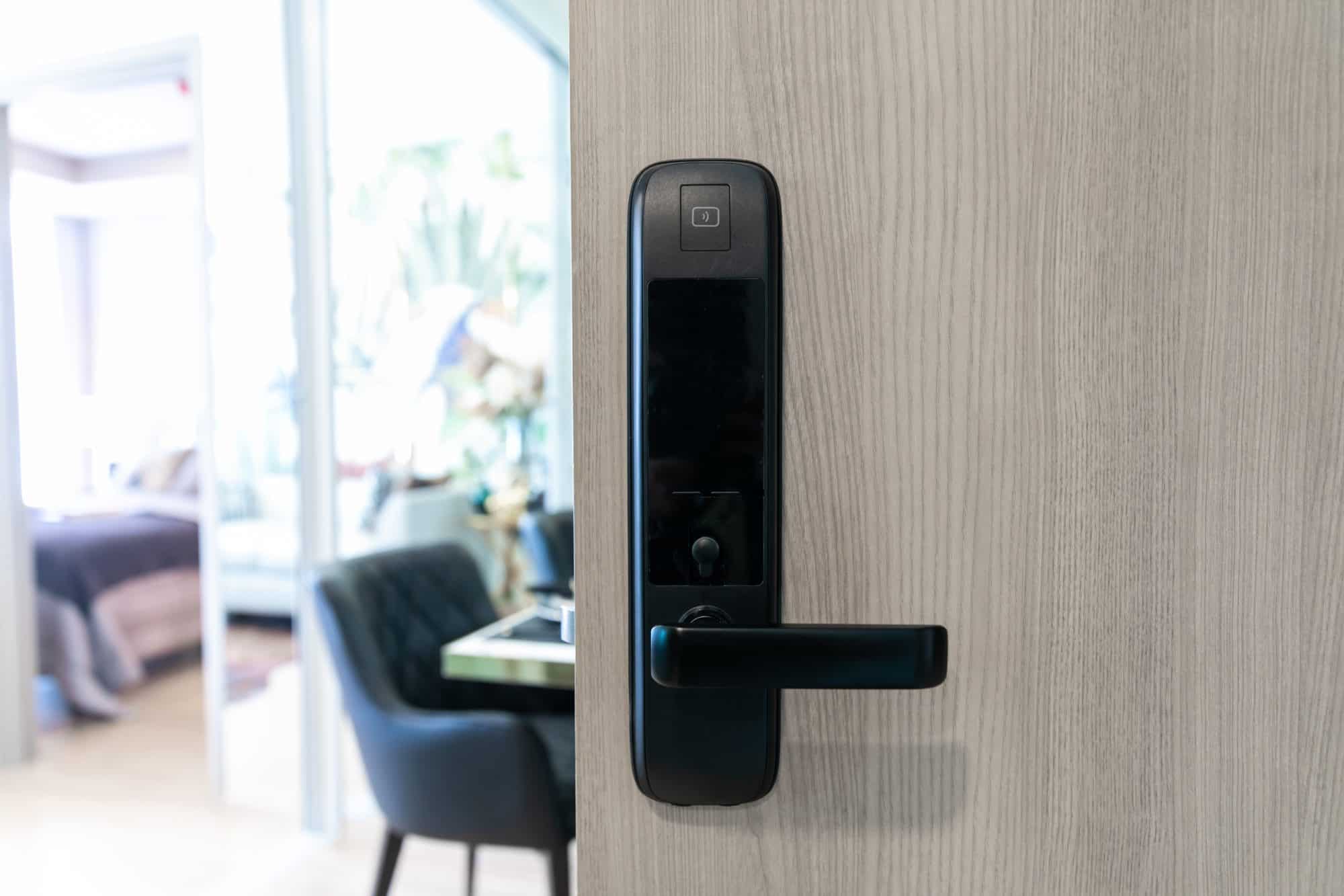 Controlled Access and Smart Entry Features Renters Should Know - The door digital and access control in an apartment.