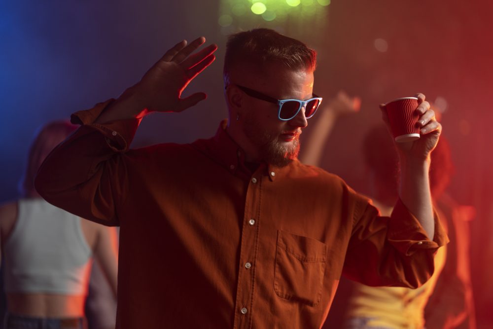 Blog 1 - Hole in the Wall Near The Johnny for Easy Live Music Nights